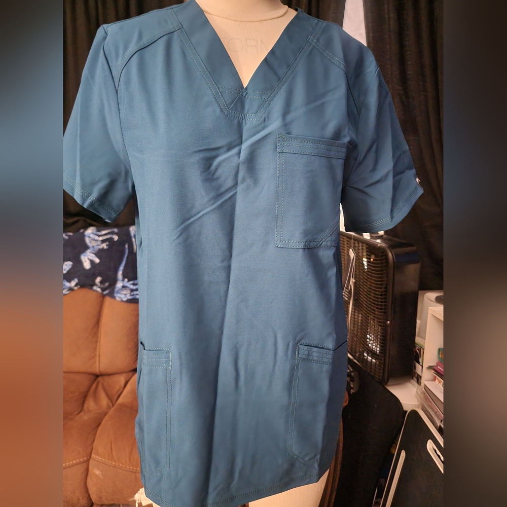 Men's scrub top